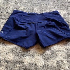 Lululemon speed up short size 4. Dark Blue 4”